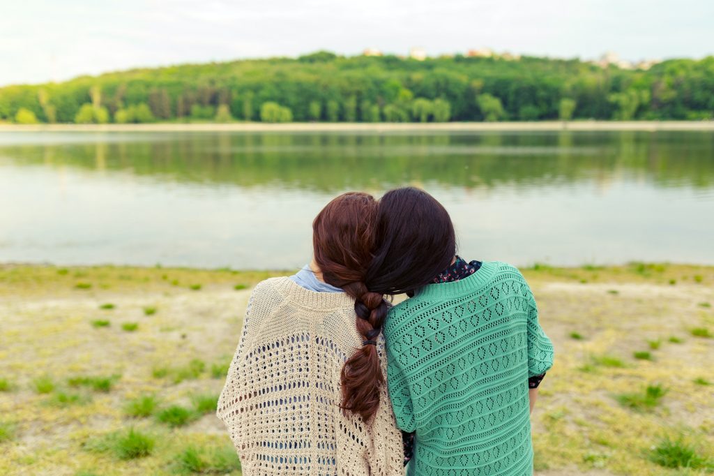 Girls best friends forever back view